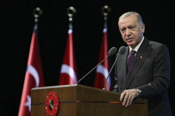 Turecko vedie paranoidný vodca. Čo sa deje s kľúčovým spojencom NATO?