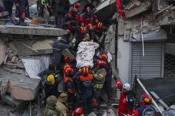 Rakúsko pozastavuje záchrannú operáciu v Turecku pre zhoršujúcu sa bezpečnosť