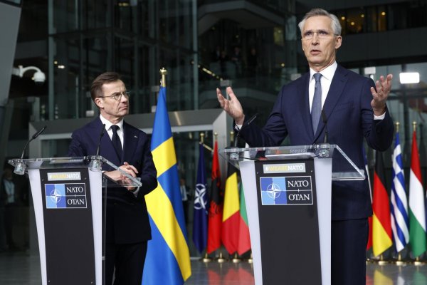 NATO neplánuje vyslať vojakov na Ukrajinu, potvrdil Stoltenberg