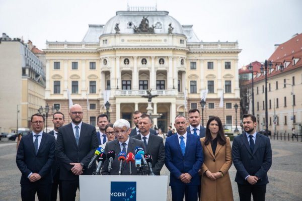 Dzurindova strana Modrí – Európske Slovensko už je zaregistrovaná