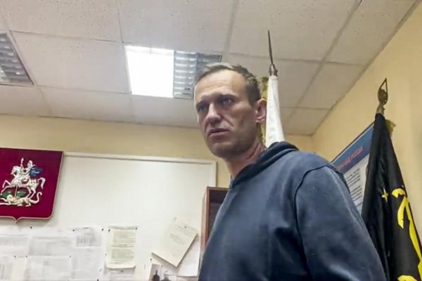 Súd vzal ruského opozičného lídra Navaľného do väzby
