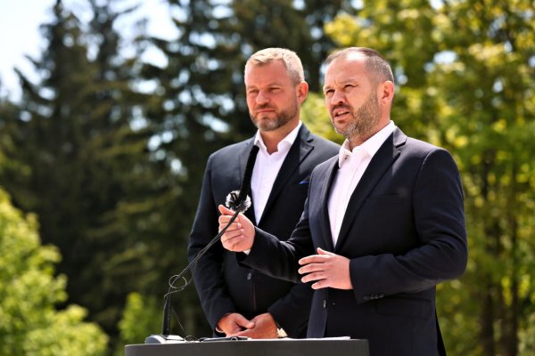 Lídrom kandidátky Hlasu-SD v eurovoľbách bude Branislav Becík