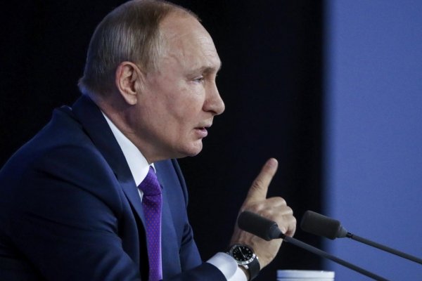 USA zareagovali pozitívne na návrh rokovať o bezpečnostných zárukách, hovorí Putin