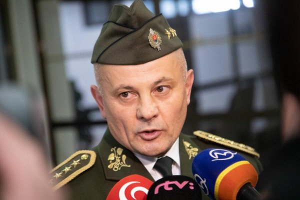 Bývalý riaditeľ Vojenského spravodajstva Ján Balciar sa sám prihlásil na polícii