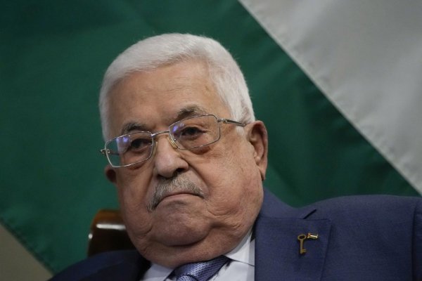 Abbás v reakcii na výbuch nemocnice v Gaze zrušil stretnutie s Bidenom