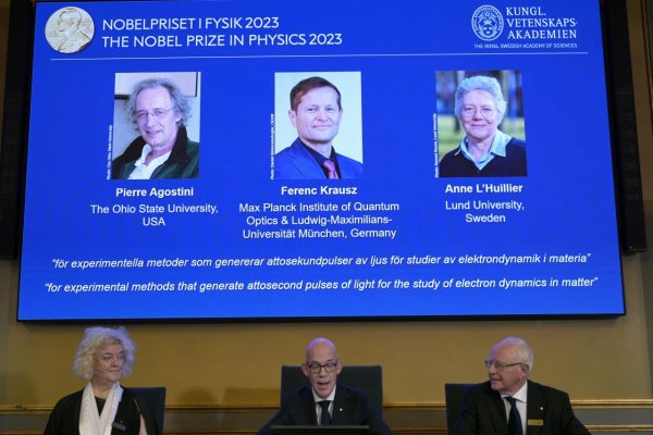 Nobelovu cenu za fyziku 2023 udelili za výskum dynamiky elektrónov