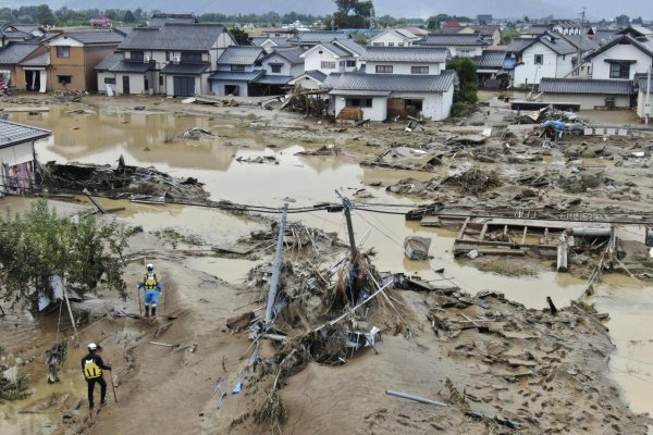 Stúpa počet obetí tajfúnu Hagibis v Japonsku, je ich minimálne 56