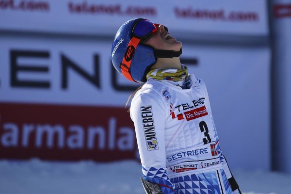 Petra Vlhová vyhrala obrovský slalom v Sestriere
