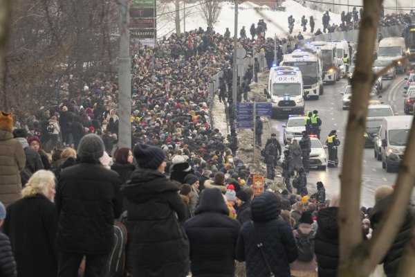 Polícia v deň pohrebu Navaľného zadržala po celom Rusku desiatky ľudí – čo to znamená podľa Eugena Kordu