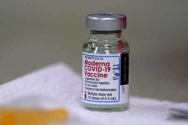 Vakcínu od Moderny schválila už aj eurokomisia. Máme zakontrahovaných milión dávok