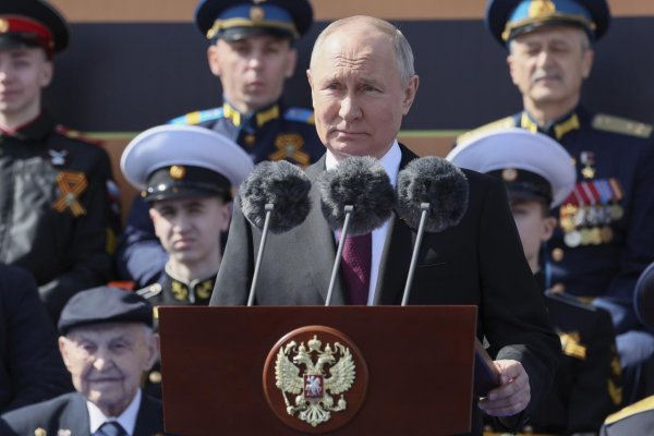 Putin podpísal výnos o vypovedaní zmluvy o konvenčných silách v Európe
