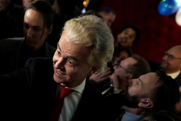 Holandsko je šokované nečakanou výhrou krajne pravicovej strany Geerta Wildersa