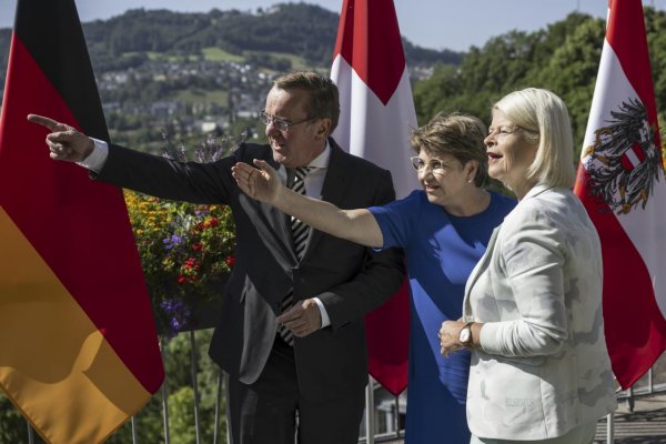 Švajčiarsko a Rakúsko sa pridávajú k projektu európskej protivzdušnej obrany