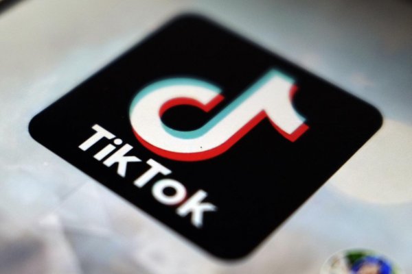 Biely dom podporil návrh zákona o úplnom zákaze aplikácie TikTok