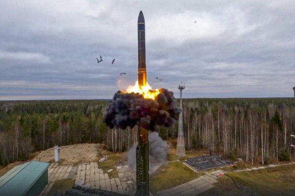 Experti reagujú na možné rozmiestnenie ruských jadrových zbraní v Bielorusku