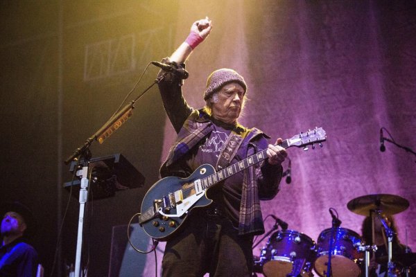 Spevák Neil Young žaluje prezidenta Trumpa za porušenie autorského práva