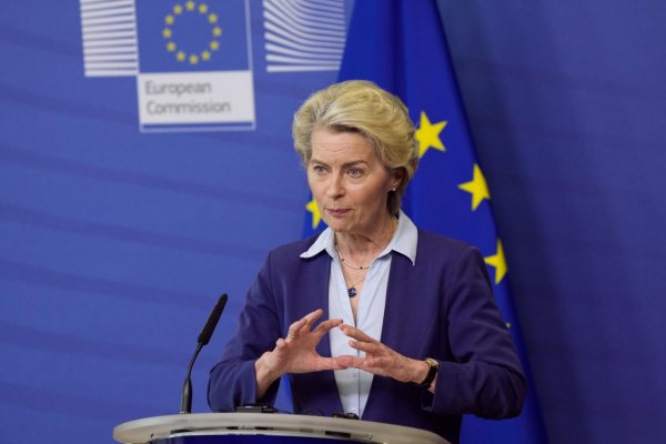 Eurokomisia navrhla úpravu rozpočtu EÚ, 50 miliárd určila na podporu Ukrajiny