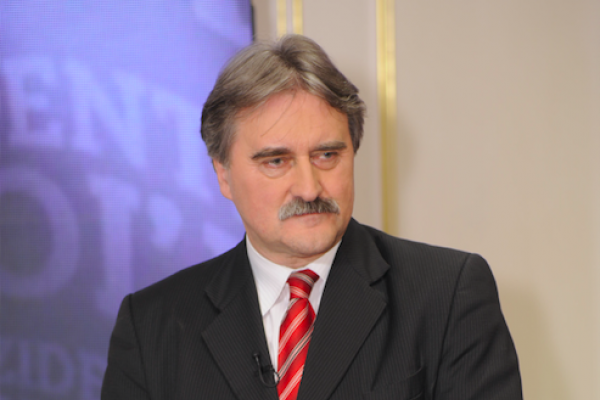 Lídrom spoločnej kandidátky maďarských strán bude Gyula Bárdos