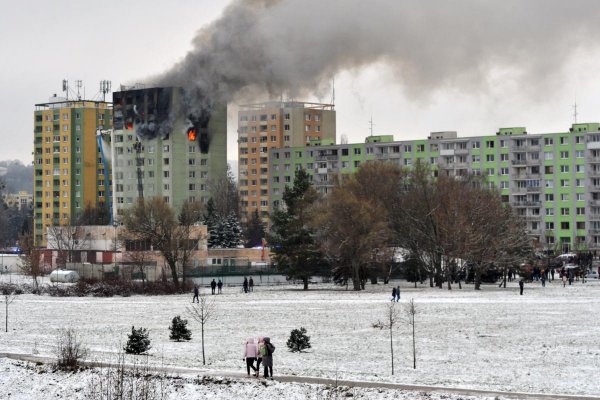 Polícia po explózii v Prešove obvinila troch ľudí