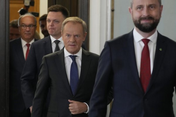 Poľská opozícia je pripravená zostaviť vládu, za premiéra navrhuje Donalda Tuska
