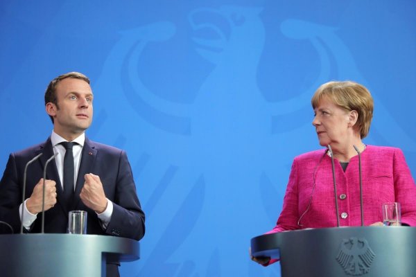 Macron, záchranca Európy? Zložme si ružové okuliare