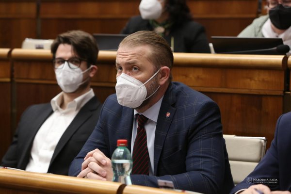Poslanec Andrej Stančík plánuje podať trestné oznámenie pre obvinenie štyroch vyšetrovateľov NAKA