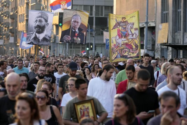 Srbská pravoslávna cirkev podporila zákaz podujatia LGBTI EuroPride. Organizátori ďalej rokujú s vládou
