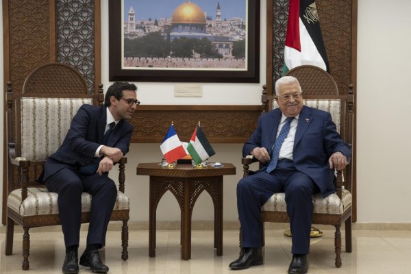 Šéfovia diplomacií Francúzska, Jordánska a Egypta vyzvali na prímerie v Gaze