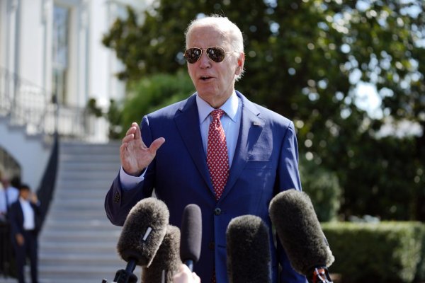 Biden si nemyslí, že príde k pokojnému odovzdaniu moci, ak Trump prehrá voľby