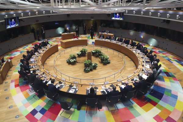 Členské štáty EÚ musia konať koordinovane, myslia si slovenskí europoslanci