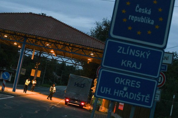 Česko predĺži kontroly na hraniciach so Slovenskom o 30 dní