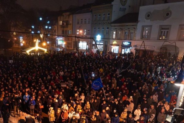 V Košiciach sa na protestnom zhromaždení zúčastnilo niekoľko tisíc ľudí