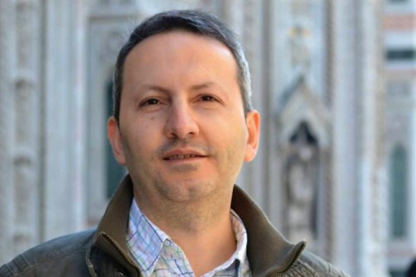 Íránský režim posílá na šibenici profesora bruselské Svobodné univerzity