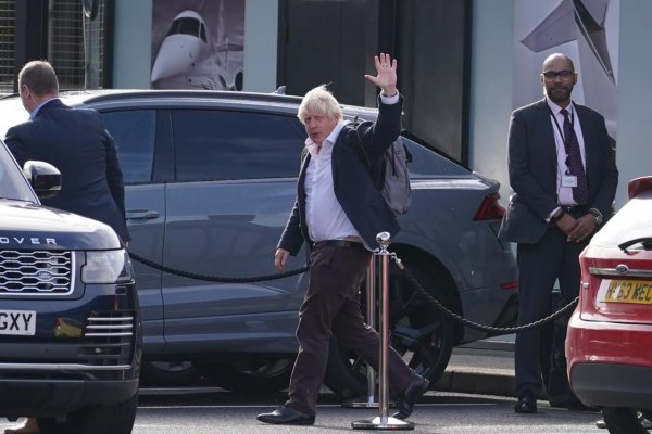 Boris Johnson nebude znova kandidovať za predsedu konzervatívcov a premiéra