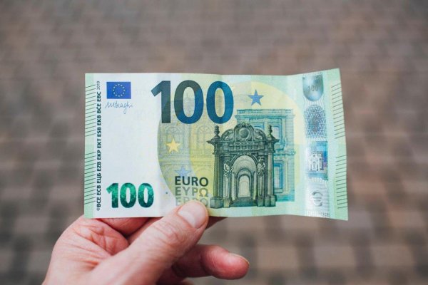 V septembri vyplatia ďaľšiu 100-eurovú inflačnú pomoc na každé dieťa v náhradnej rodine