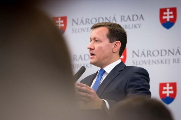 Lipšic sa vzdal poslaneckého mandátu (video)