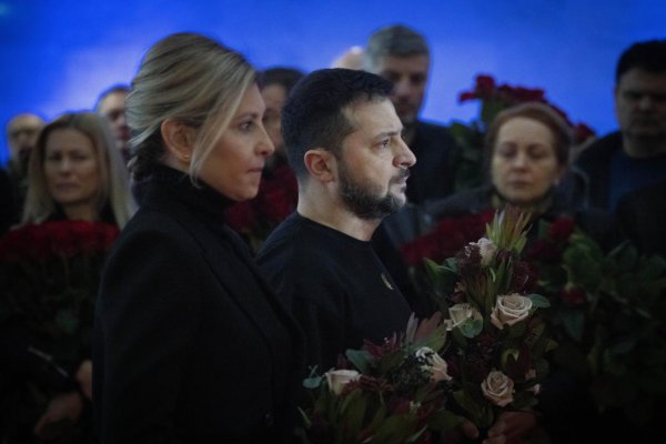 Na pohreb ministra vnútra Monastyrského prišiel aj prezident Zelenskyj