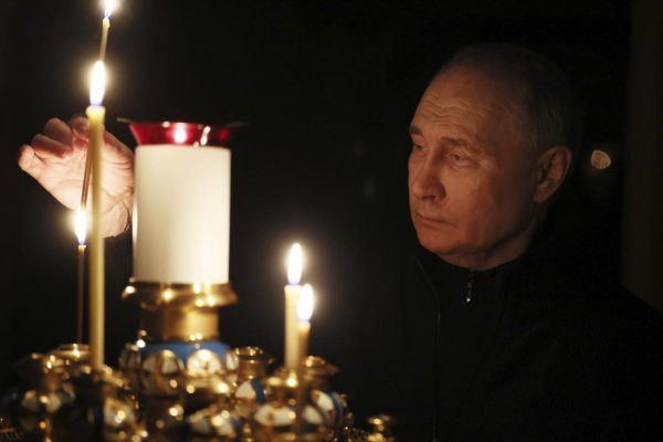 Rusko: Putin nemá v pláne zavítať na miesto piatkového útoku v Moskve