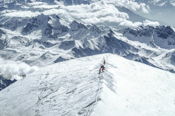 Na Mont Blancu hrozí zosuv ľadovca. Úrady evakuovali okolie