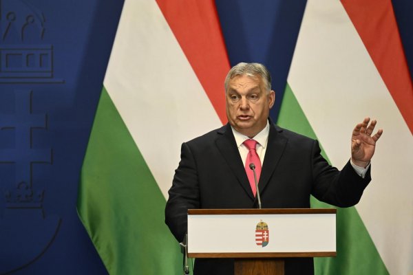 Orbán Stoltenbergovi potvrdil, že podporuje členstvo Švédska v NATO