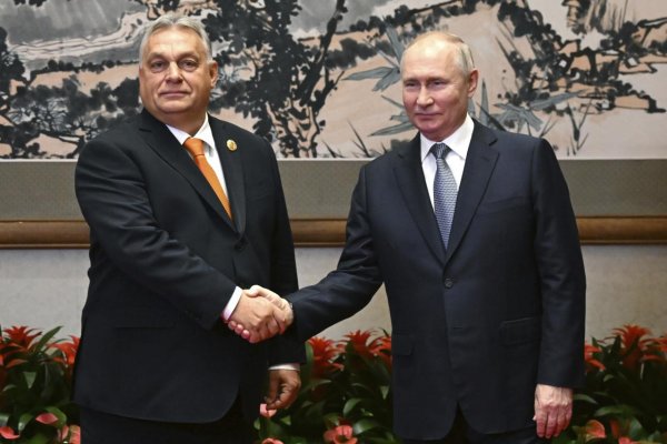 Orbán rokoval v Pekingu s Putinom