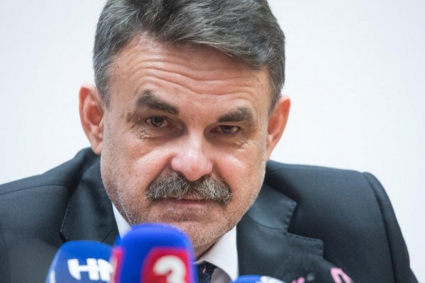 Na súd s Dobroslavom Trnkom  prišiel vypovedať aj ďalší bývalý generálny prokurátor Jaromír Čižnár