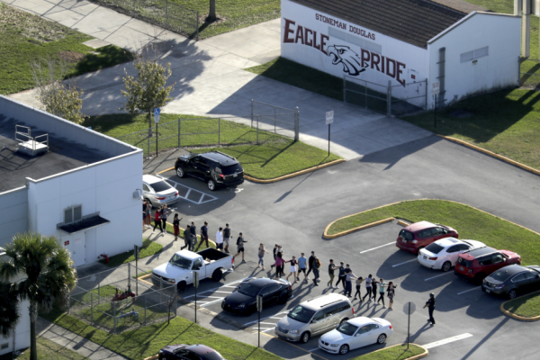 Streľba na floridskej škole si vyžiadala 17 obetí