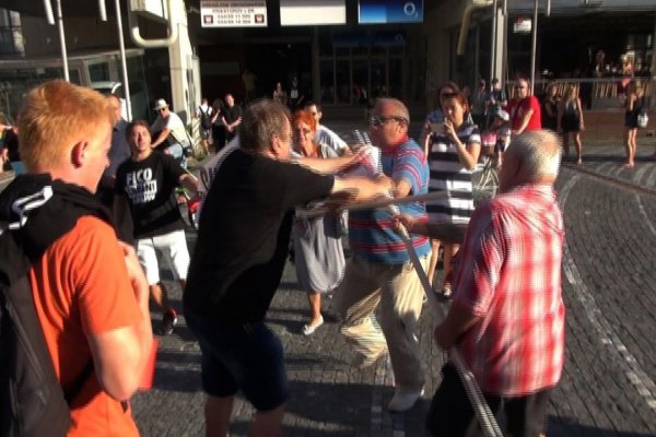 Na proteste v Trnave sa hádali demonštranti s obdivovateľmi Fica