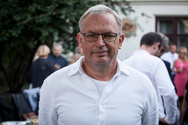 Český senátor Smoljak: Ak Fico uspeje v snahe Slovensko orbanizovať, naši populisti sa tým nechajú inšpirovať