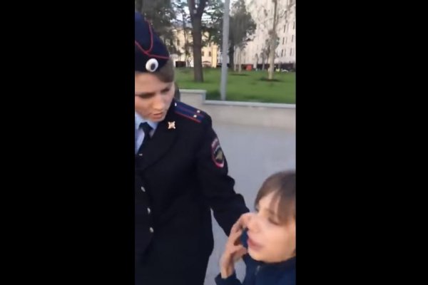 Polícia v Moskve hrubo zadržala desaťročného chlapca