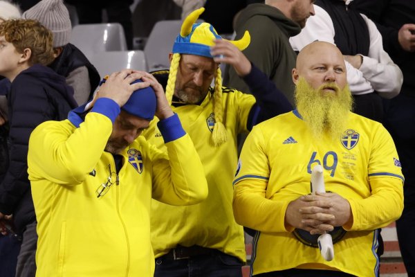 Kvalifikačný duel Belgicko - Švédsko nedohrali, extrémista zastrelil dvoch švédskych fanušikov