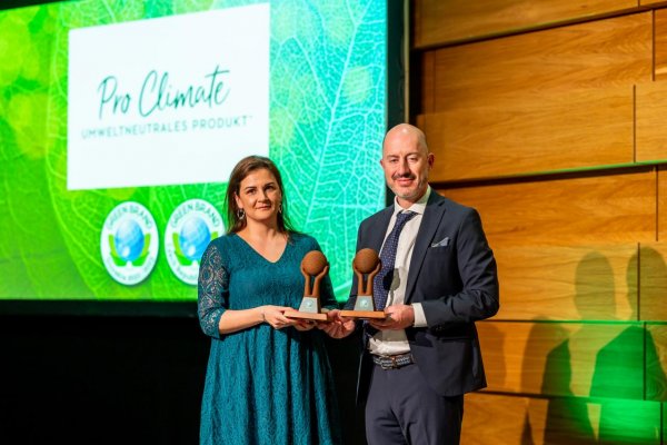 Ocenenie kvality GREEN BRANDS za inovatívne produkty získali opäť tri značky dm – alverde NATURKOSMETIK, dmBio a Pro Climate 