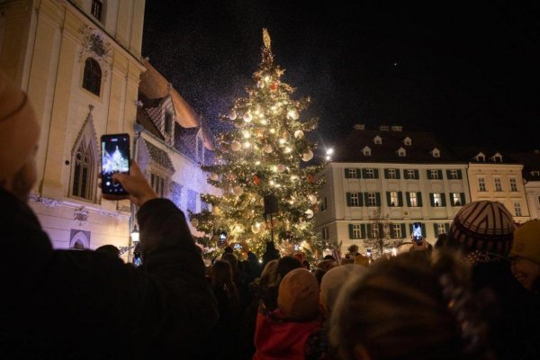 Množstvo rozprávok, ktoré sa na Vianoce v Česku a na Slovensku odvysielajú, nemá v Európe obdobu