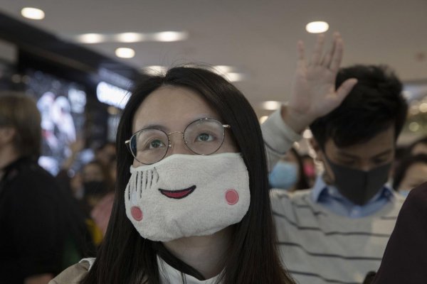 Takmer 600-tisíc ľudí v Hongkongu hlasovalo v prodemokratických primárkach